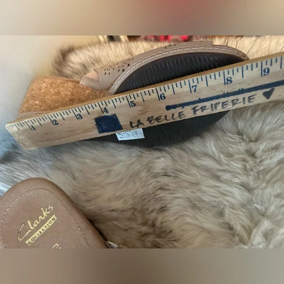 Clark’s wedge slide - Picture 8 of 13